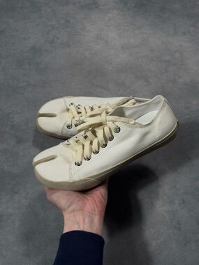 MAISON MARGIELA Tabi Logo Archive Avantgarde White Sneakers RRP750$+